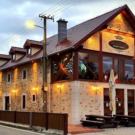 Granarollo Penzion Pizzeria Mlynany Exterior foto